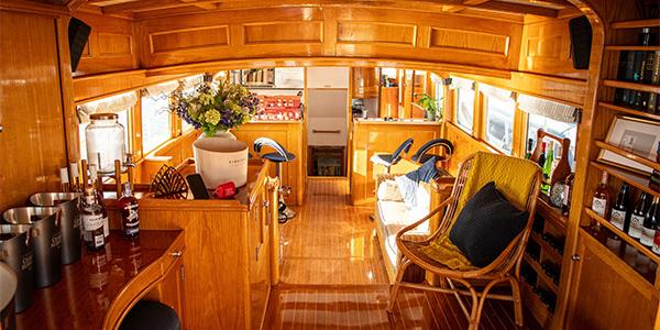 Seafin Saloon