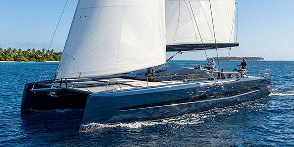 Catamaran Sailing Yacht 16m Race
