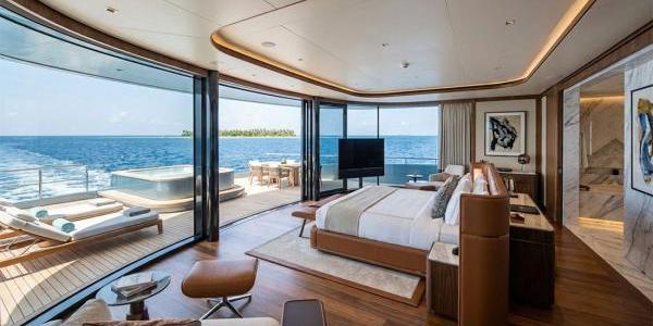 Catamaran Mega Yacht 120m Statesroom