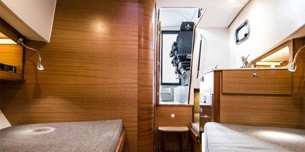 Paragon 31 Cabin Berth