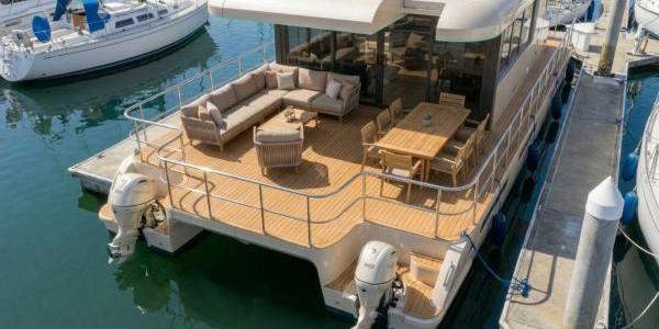 Cathlong 16m Houseboat Aft Seating