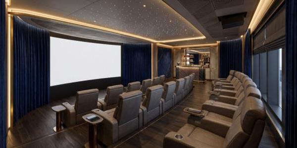 78m Polar Explorer Cinema