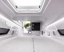 Axopar 25 Cross Bow Cabin