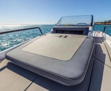 Axopar 25 Cross Bow Deck