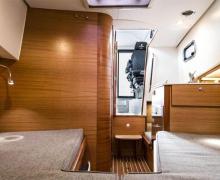 Paragon 31 Cabin Berth