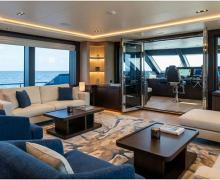 Catamaran Super Yacht 32m Saloon