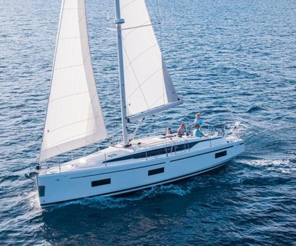 Bavaria C42